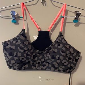 Sarah’s Day White Fox Boutique. NWT. SEE PAGE FOR MATCHING SET. size medium